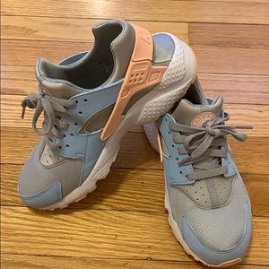 Women’s Nike Hurauche